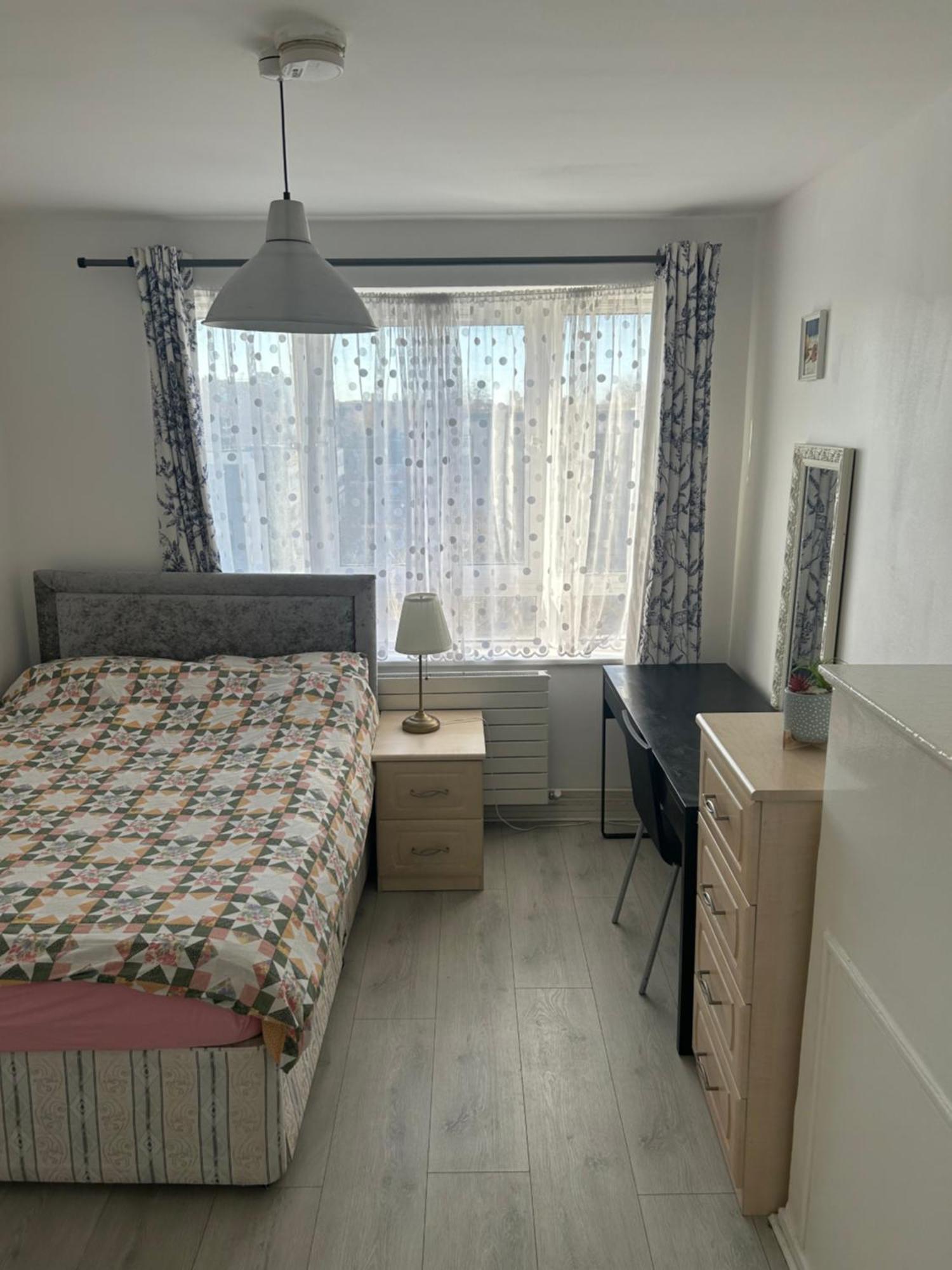 Cosy 2-Bedroom Flat In Finsbury Park, Modern, Convenient & Close To Central London! Bagian luar foto
